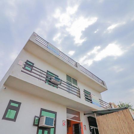 Hotel O Bhardwaj Guest House Garhi Harsaru Exterior foto